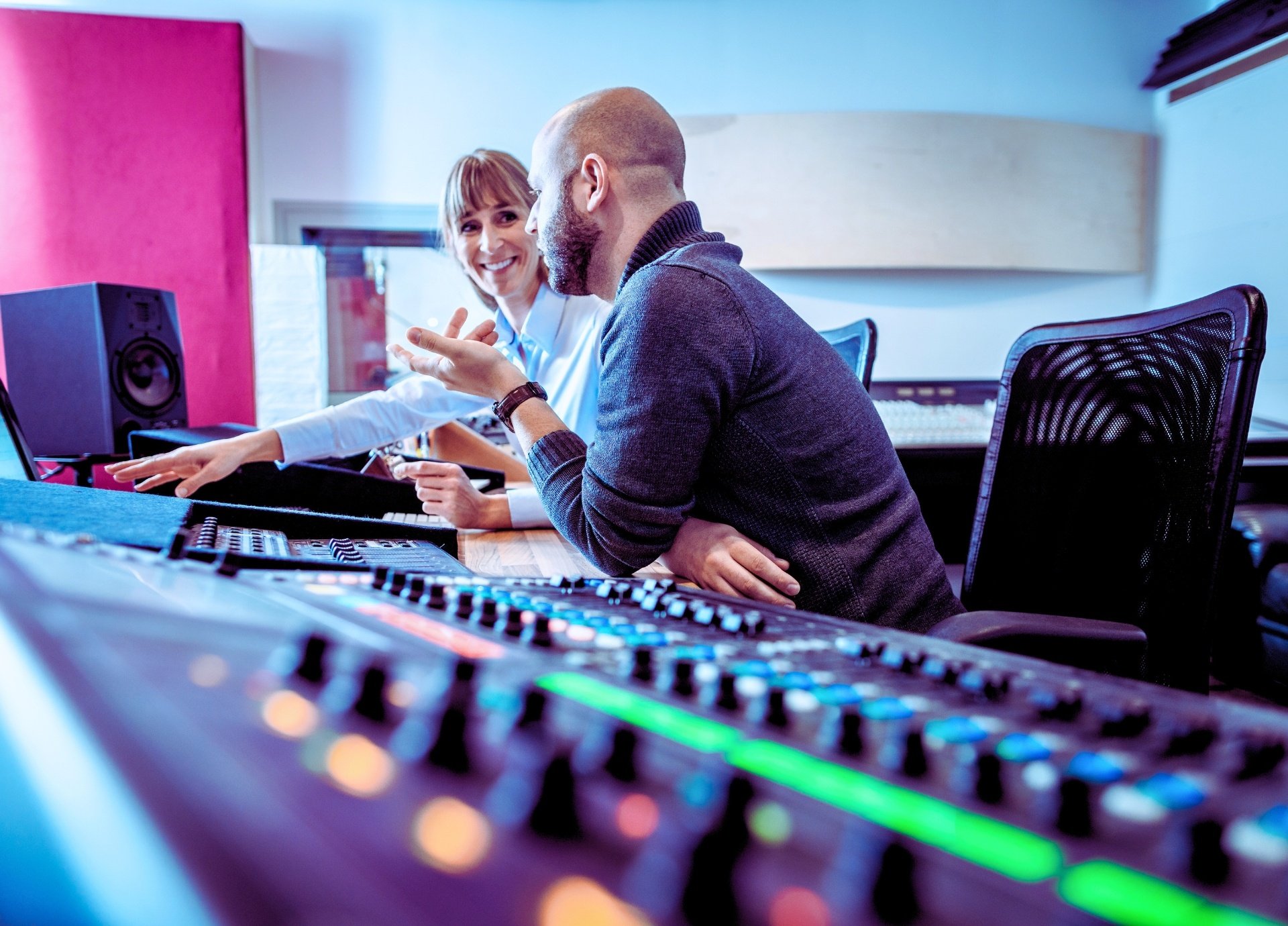 2022 Website Parallax (1920 x 1380 px)